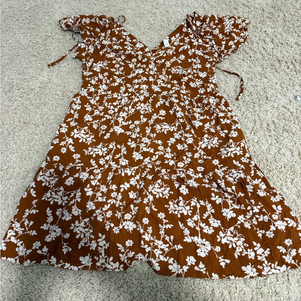 Old Navy Brown and White Floral Dress